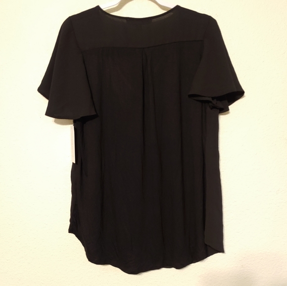 blouse - Picture 5 of 6